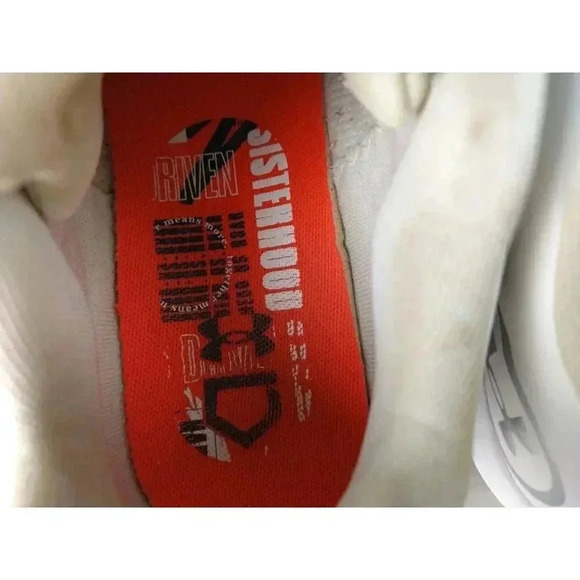 Under Armour Women's 10 Softball Shoe Cleats UA Glyde MT Charged White - Picture 9 of 11